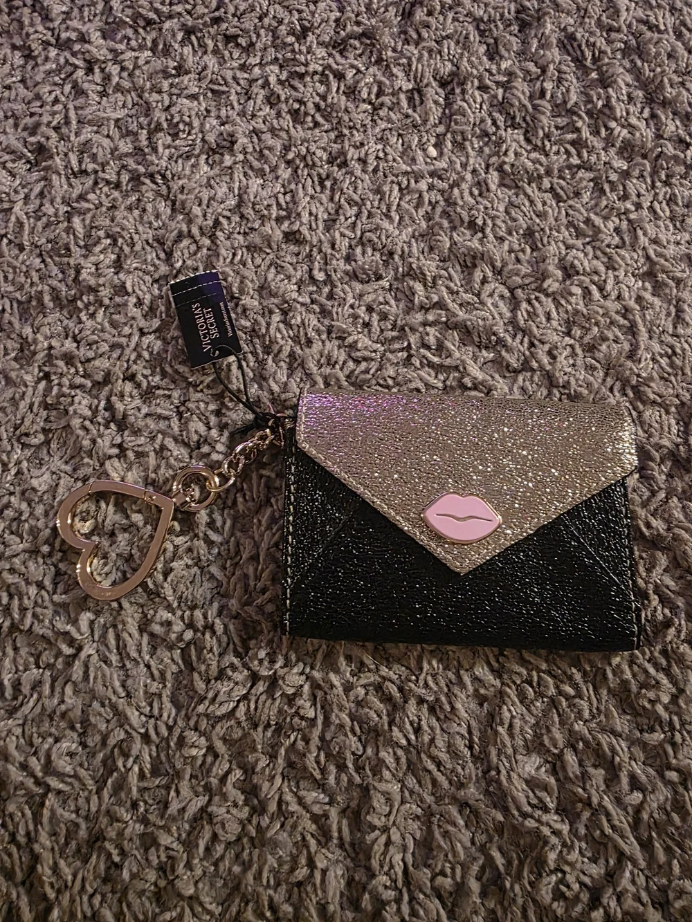 Victoria's Secret Glitter Envelope Cardholder with Heart Keyring - Picture 2 of 4